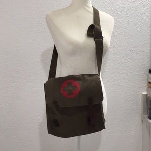 Rothko crossbody olive green.